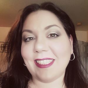 Meet your Posher, Stacy